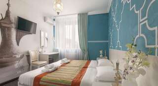 Гостиница АРТ 11 Нижний Новгород Двухместный номер с 1 кроватью или 2 отдельными кроватями и собственной внешней ванной комнатой-10